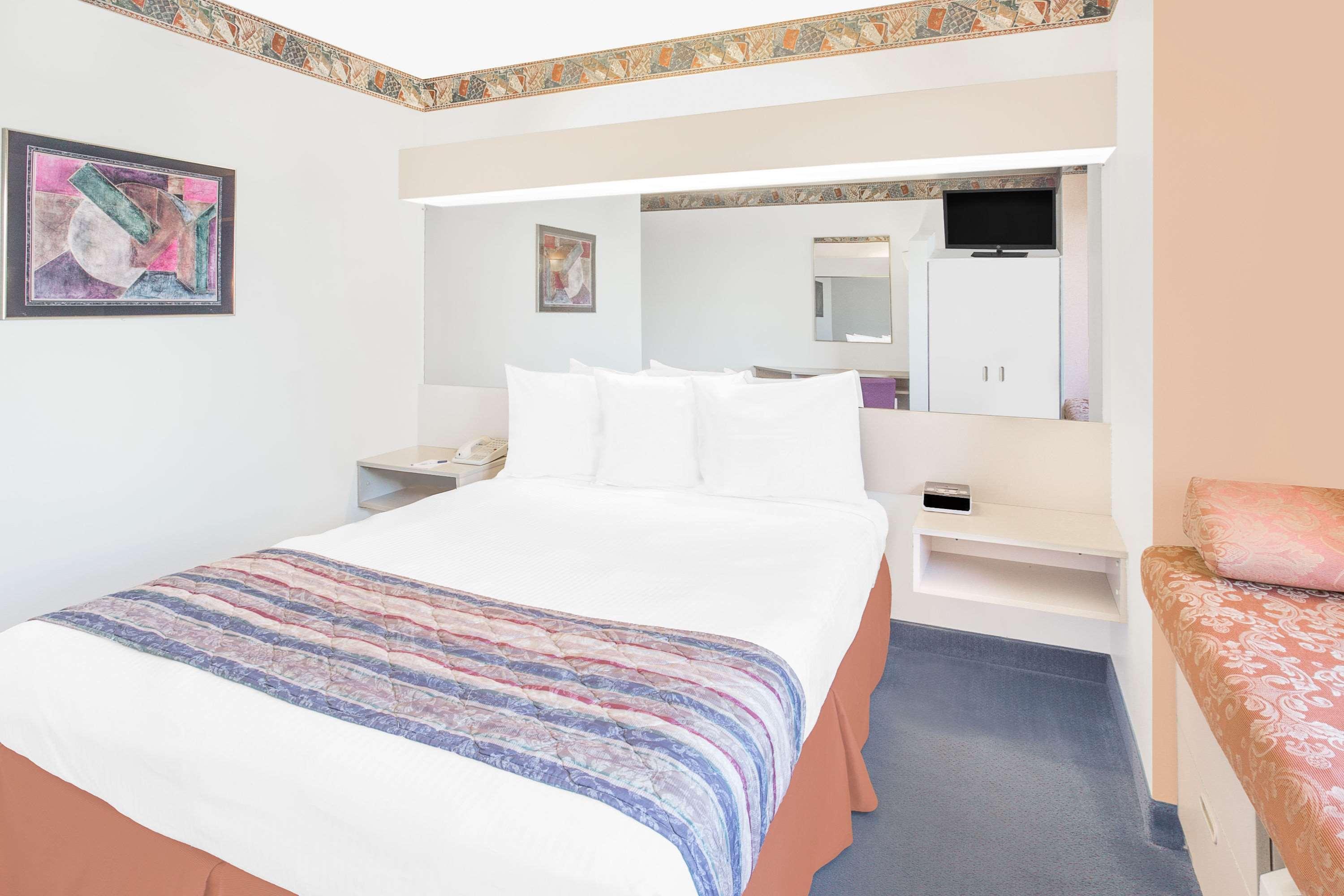 Microtel & By Wyndham